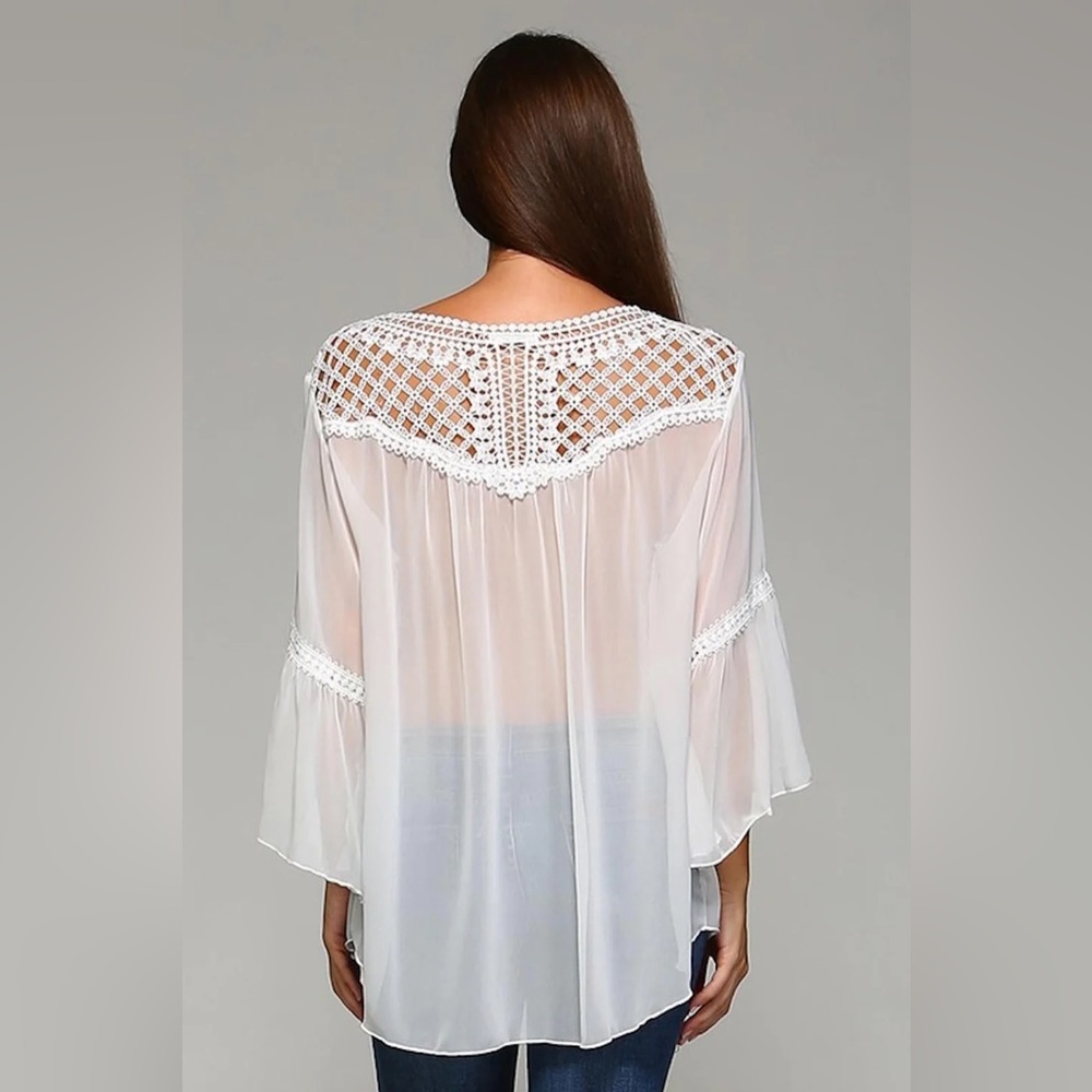 White blouse - Picture 4 of 4